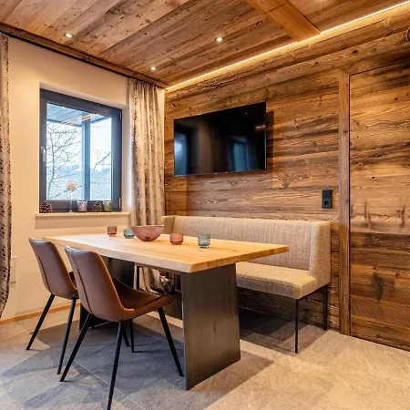 Hideaway With A Fantastic View *